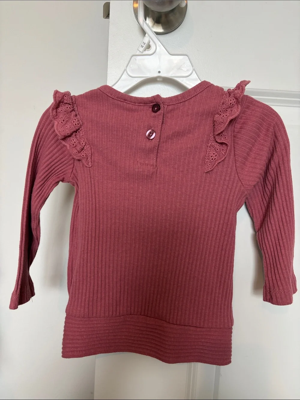 Daisy Fuentes soft ribbed